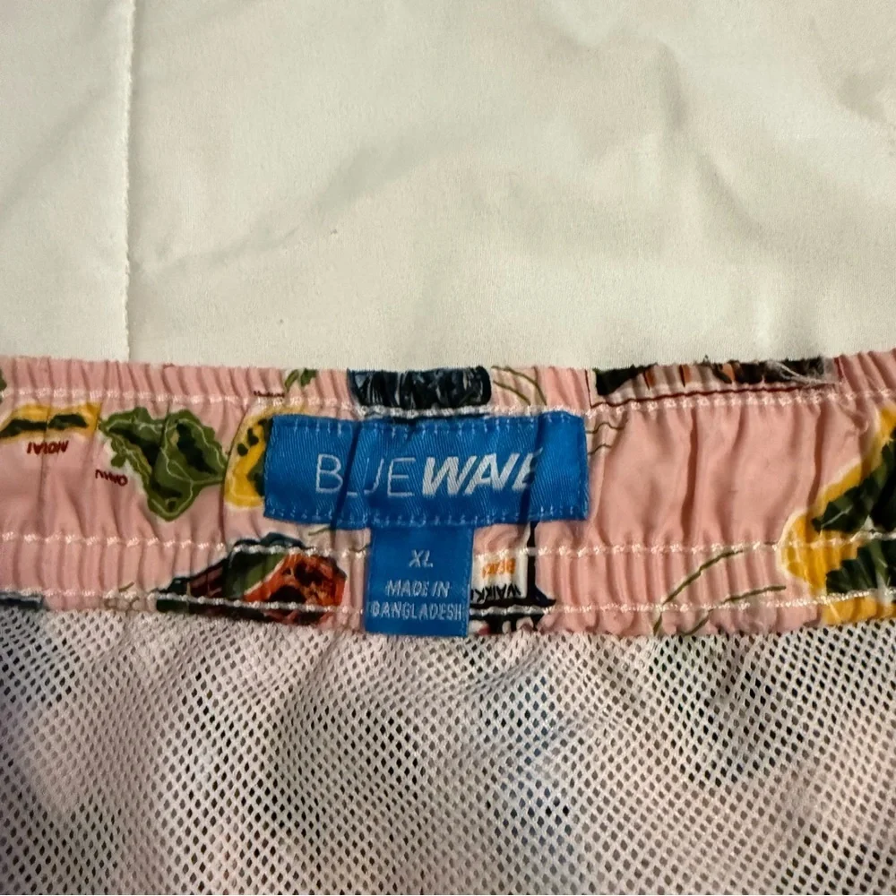 Blue Wave Men’s XL Pink Hawaiian Postcard Print Swim Trunks Mesh Lined